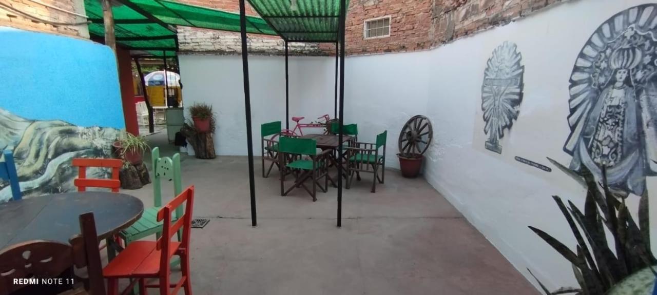 Plaza Hostel Sj 2 Сальта Экстерьер фото