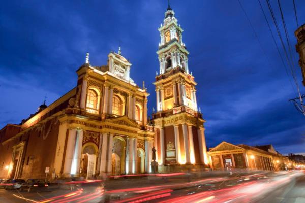 Plaza Hostel Sj 2 Сальта Экстерьер фото