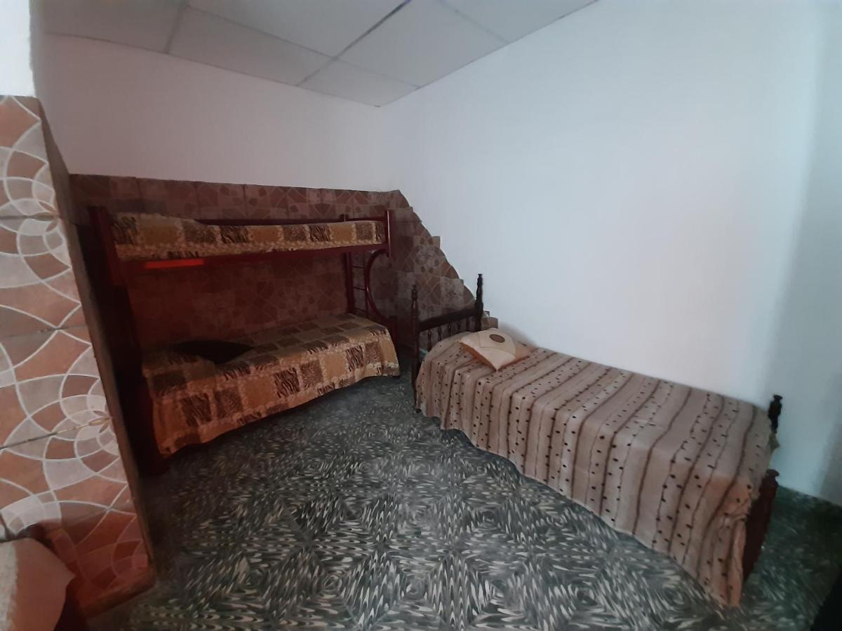 Plaza Hostel Sj 2 Сальта Экстерьер фото