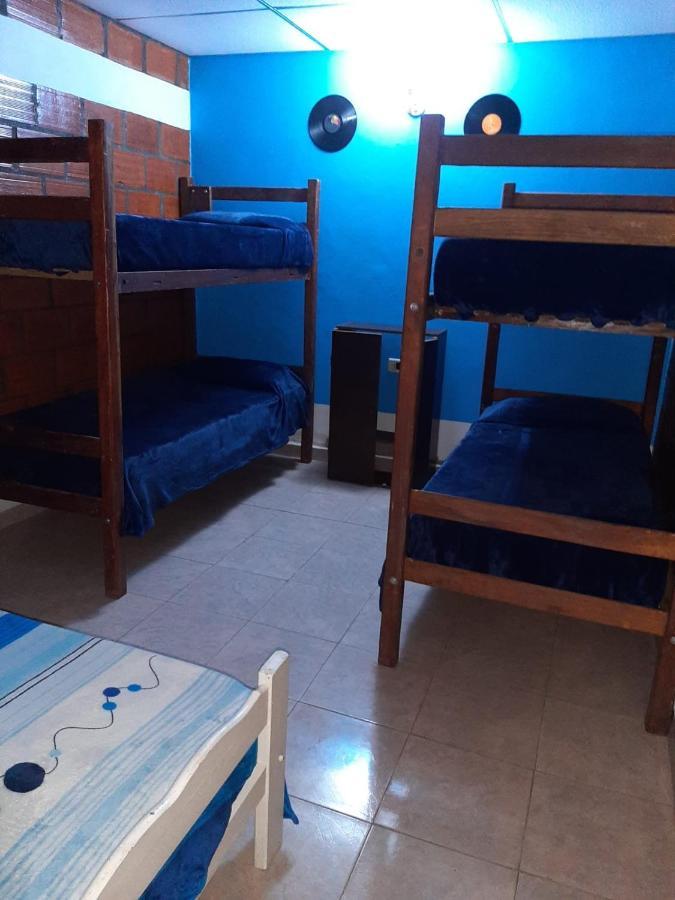 Plaza Hostel Sj 2 Сальта Экстерьер фото