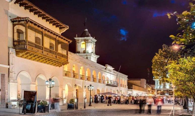 Plaza Hostel Sj 2 Сальта Экстерьер фото